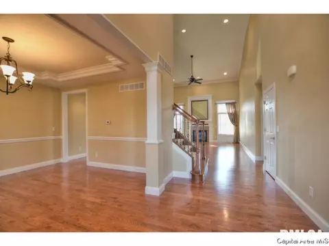 4304 Stonegate, Springfield, IL 62711 photo 3