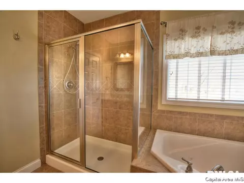 4304 Stonegate, Springfield, IL 62711 photo 18