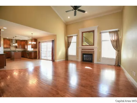 4304 Stonegate, Springfield, IL 62711 photo 8