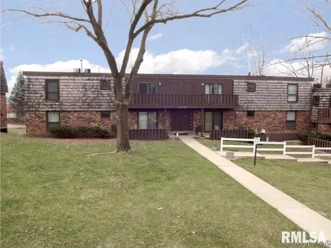 1914 Jeanette Ln #7, Springfield, IL 62702 photo 1