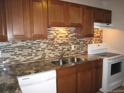 3315 S 5th St, Springfield, IL 62703 photo 10