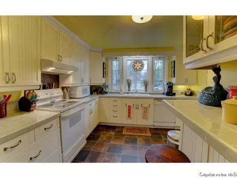 2023 Bates, Springfield, IL 62704 photo 14
