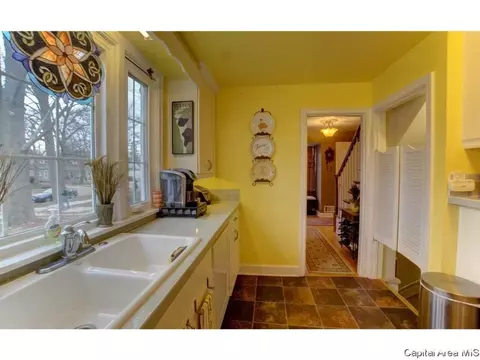 2023 Bates, Springfield, IL 62704 photo 11