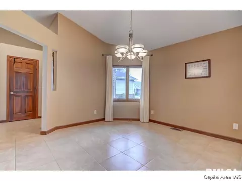3500 Aberdeen Ct, Springfield, IL 62704 photo 7