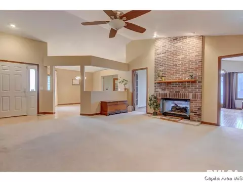 3500 Aberdeen Ct, Springfield, IL 62704 photo 9