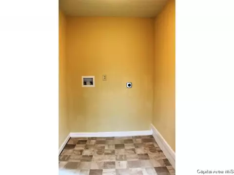 2633 S 9th, Springfield, IL 62703 photo 12