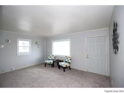 1548 W Washington St, Springfield, IL 62702 photo 4