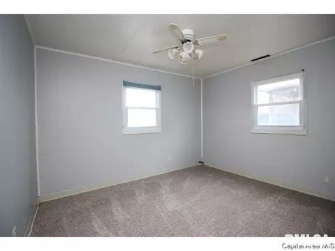 1548 W Washington St, Springfield, IL 62702 photo 6