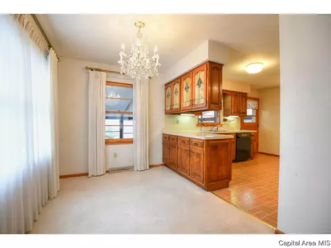 2209 Westview Dr, Springfield, IL 62704 photo 7
