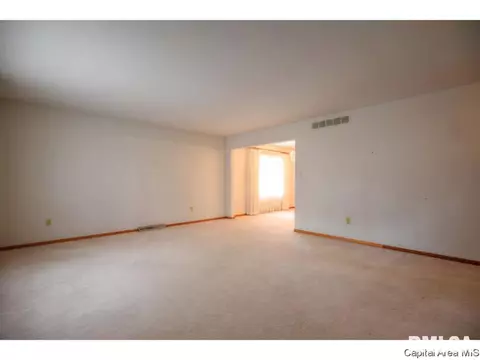 2209 Westview Dr, Springfield, IL 62704 photo 5