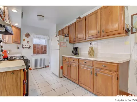 2124 N 6th St, Springfield, IL 62702 photo 8
