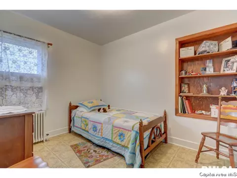 2124 N 6th St, Springfield, IL 62702 photo 17