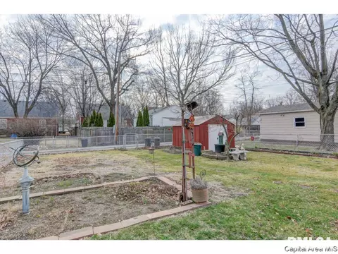 2124 N 6th St, Springfield, IL 62702 photo 29