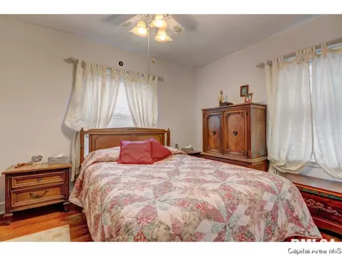 2124 N 6th St, Springfield, IL 62702 photo 14