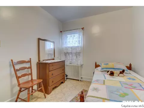 2124 N 6th St, Springfield, IL 62702 photo 16