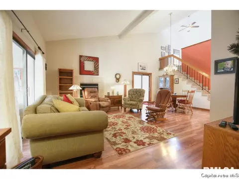 76 Country Pl, Springfield, IL 62703 photo 5