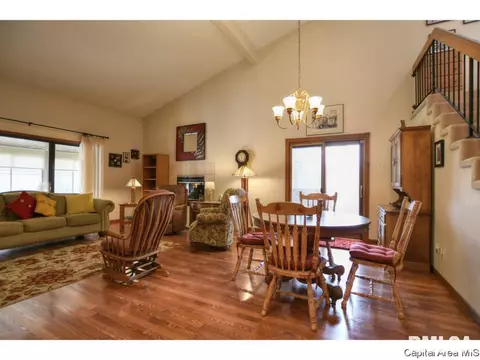 76 Country Pl, Springfield, IL 62703 photo 6