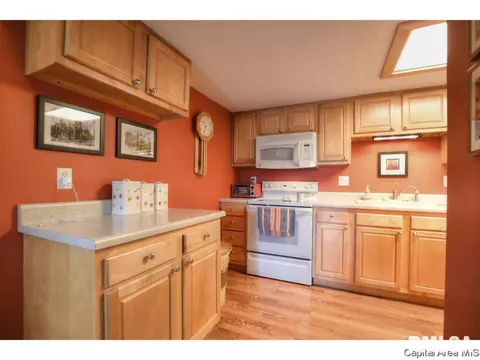 76 Country Pl, Springfield, IL 62703 photo 11