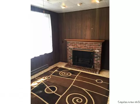1827 N 8th St, Springfield, IL 62702 photo 2