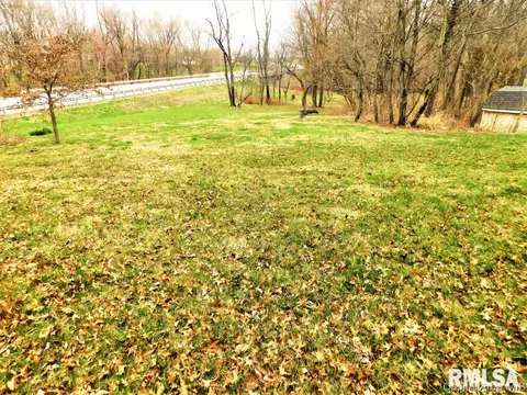 213 W Ebony St, Thayer, IL 62689 photo 16
