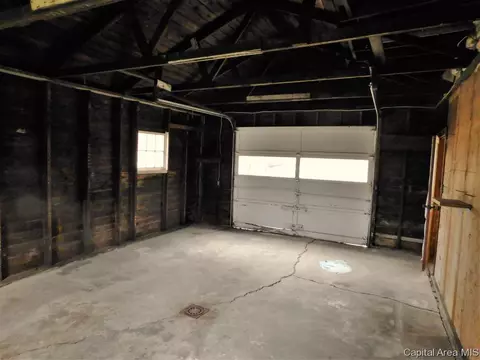 213 W Ebony St, Thayer, IL 62689 photo 12