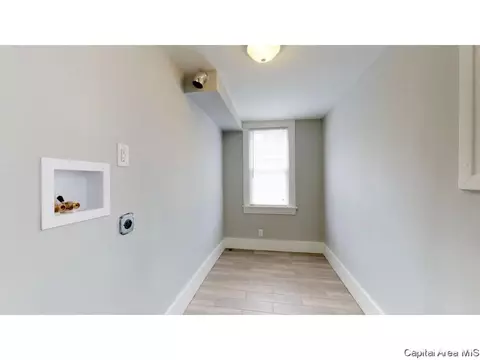1240 W Governor, Springfield, IL 62704 photo 12