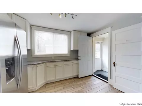 1240 W Governor, Springfield, IL 62704 photo 19