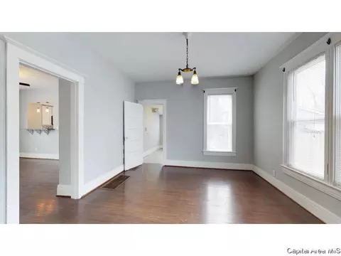 1240 W Governor, Springfield, IL 62704 photo 8