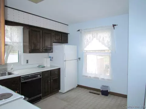 76 W Fairview, Springfield, IL 62711 photo 9
