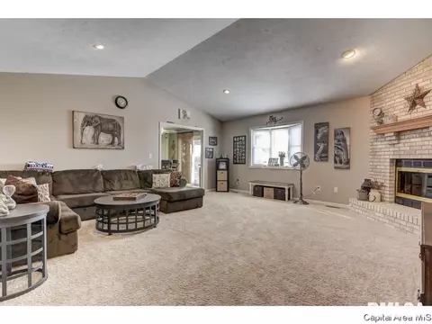 116 Verona Dr, Springfield, IL 62703 photo 6