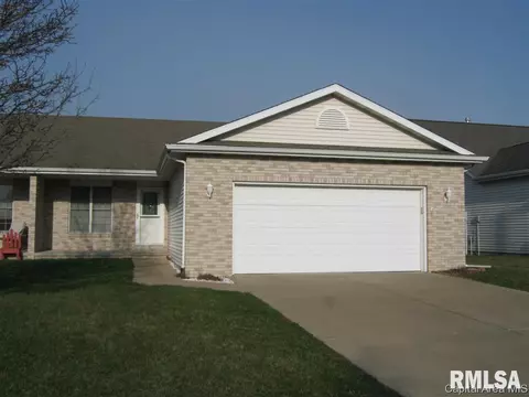 1709 Plover Rd, Springfield, IL 62711 photo 1