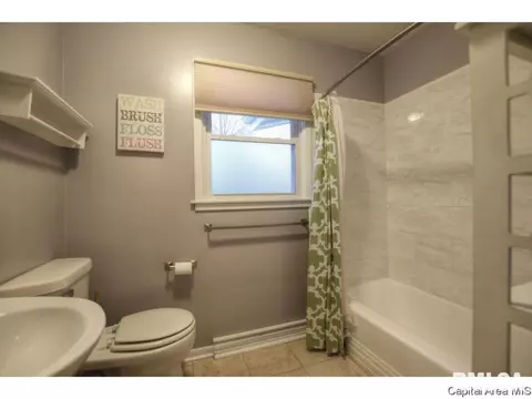 2305 Eastview Dr, Springfield, IL 62702 photo 20