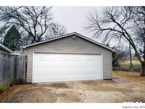 2305 Eastview Dr, Springfield, IL 62702 photo 27