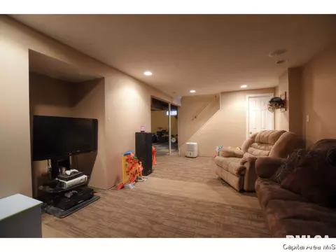 2305 Eastview Dr, Springfield, IL 62702 photo 22