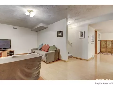 625 Tecumseh, Springfield, IL 62711 photo 29