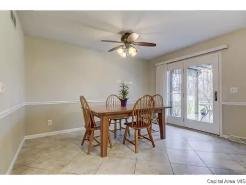 625 Tecumseh, Springfield, IL 62711 photo 14