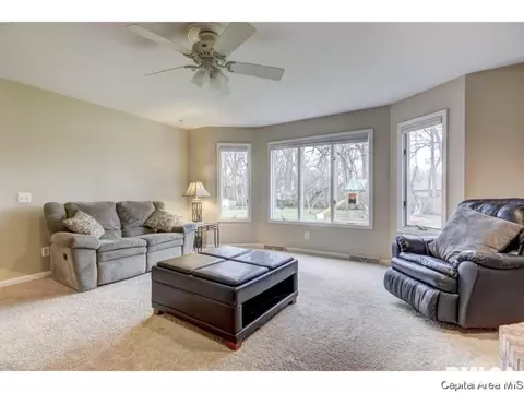625 Tecumseh, Springfield, IL 62711 photo 7