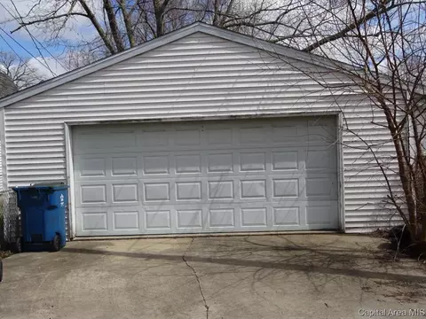 1845 S 13th St, Springfield, IL 62703 photo 8