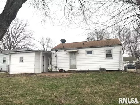 10 Hedge Dr, Springfield, IL 62702 photo 4