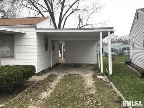 10 Hedge Dr, Springfield, IL 62702 photo 2