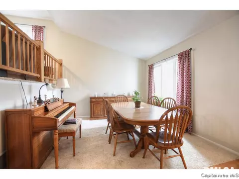2005 Croydon Dr, Springfield, IL 62703 photo 4