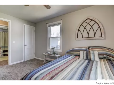 2131 E Hood St, Springfield, IL 62703 photo 15