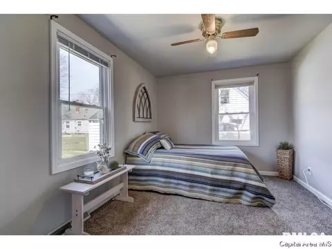 2131 E Hood St, Springfield, IL 62703 photo 13