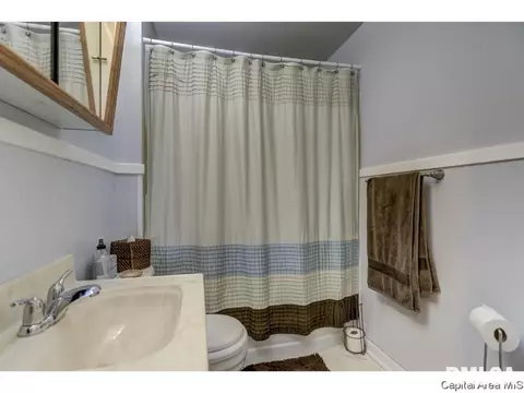 2131 E Hood St, Springfield, IL 62703 photo 12