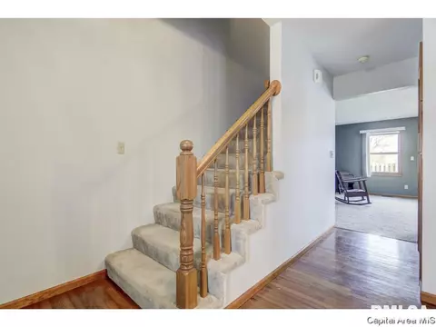 1413 Azalea Ct, Springfield, IL 62712 photo 2
