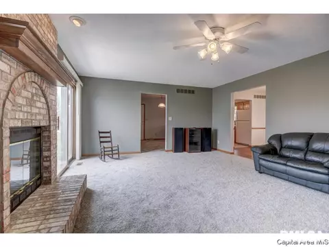 1413 Azalea Ct, Springfield, IL 62712 photo 4