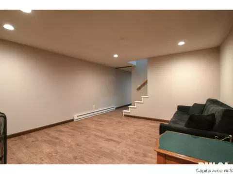 305 Astoria Rd, Springfield, IL 62704 photo 24
