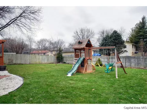305 Astoria Rd, Springfield, IL 62704 photo 33