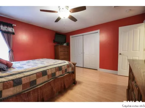 305 Astoria Rd, Springfield, IL 62704 photo 12