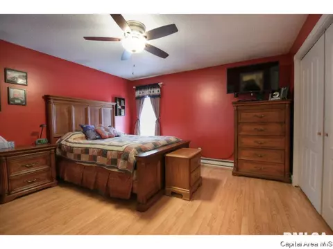 305 Astoria Rd, Springfield, IL 62704 photo 14
